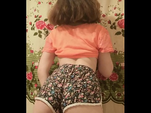 ❤️ Sexig ung babe som strippar av sig sina shorts inför kameran ️ Porno at sv.com-porn-hat.ru ☑