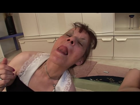❤️ Två mormödrar och en farfar har en trekant ️ Porno at sv.com-porn-hat.ru ☑