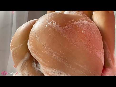 ❤️ Brunette onanerar fittan med vibrator till intensiv orgasm i duschen ️ Porno at sv.com-porn-hat.ru ☑